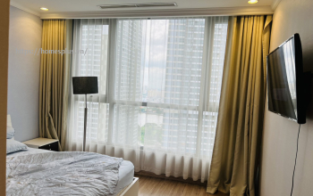 Cho thuê căn hộ Vinhomes Central Park 2 phòng ngủ toà Central 3 full nội thất cao cấp