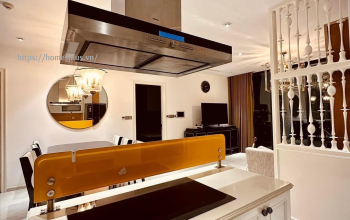 Cho thuê căn hộ 3 phòng ngủ Vinhomes Golden River toà Aqua 2 layout đẹp view sông