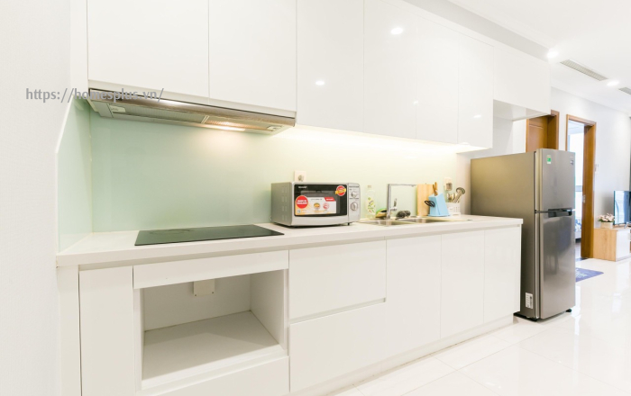 Cho thuê căn hộ 1 phòng ngủ toà Landmark 4 Vinhomes Central Park nội thất cao cấp