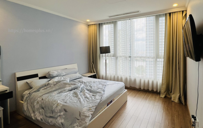 Cho thuê căn hộ Vinhomes Central Park 2 phòng ngủ toà Central 3 full nội thất cao cấp