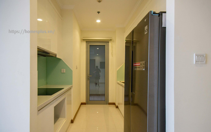 Bán căn hộ 3 phòng ngủ Vinhomes Central Park  tòa Landmark 3 nhà trống giá tốt