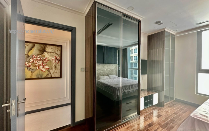 Bán căn hộ 3 phòng ngủ Vinhomes Central Park tòa Landmark 6 view trực diện sông , nội thất cực sang trọng