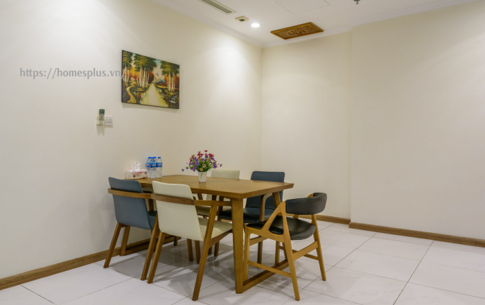 Cho thuê căn hộ 3 phòng ngủ tòa Landmark 5 Vinhomes Central Park