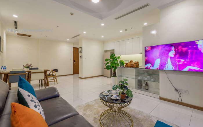 Cho thuê căn hộ 3 phòng ngủ tòa Landmark 5 Vinhomes Central Park