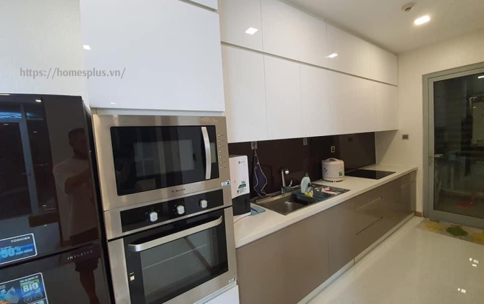 Cho thuê căn hộ 2 phòng ngủ Vinhomes Central Park toà Park 7 view thành phố siêu đẹp 