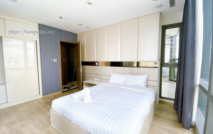 Bán căn hộ 4 phòng ngủ Landmark 81 nội thất cao cấp, view sông - công viên