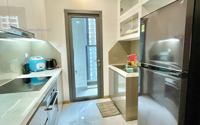 Cho thuê căn hộ 2 phòng ngủ Landmark 81 view đẹp, nội thất sang trọng