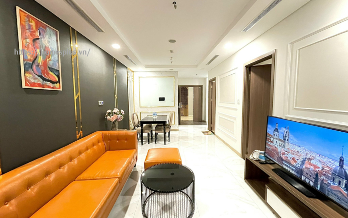 Cho thuê căn hộ 2 phòng ngủ Landmark 81 view đẹp, nội thất sang trọng