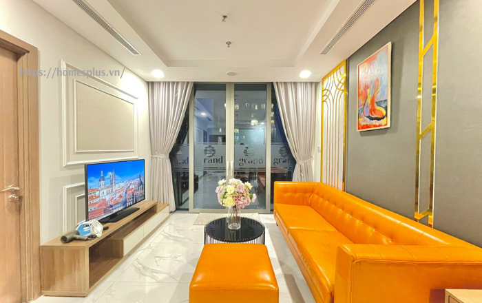 Cho thuê căn hộ 2 phòng ngủ Landmark 81 view đẹp, nội thất sang trọng