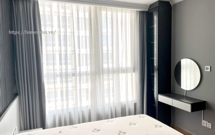 Cho thuê căn hộ 2 phòng ngủ Vinhomes Central Park toà Landmark 6 nội thất decor