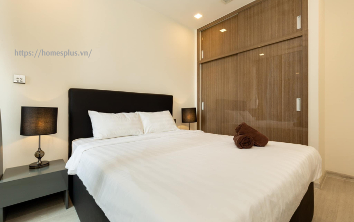 Cho thuê căn hộ 1 phòng ngủ Vinhomes Golden River full nội thất cao cấp view city