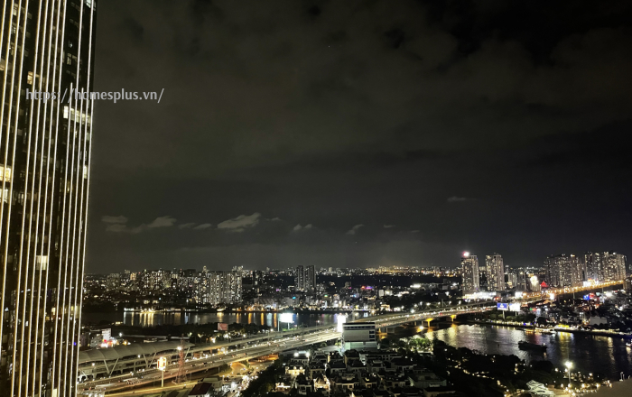 Cho thuê căn hộ 2 phòng ngủ  Vinhomes Central Park tòa Landmark 1, cạnh công viên