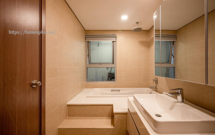 Cho thuê căn hộ  Vinhomes Central Park 2 phòng ngủ diện tích 91m2 view sông