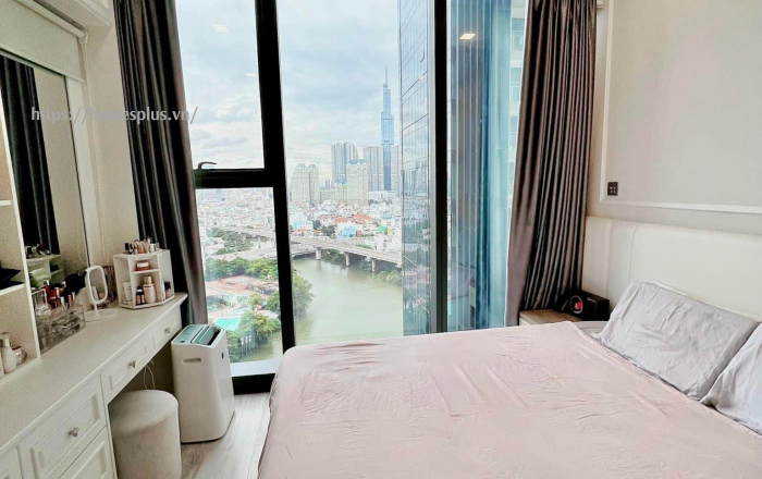 Bán căn hộ 2 phòng ngủ có sổ full nt đẹp Vinhomes Golden River