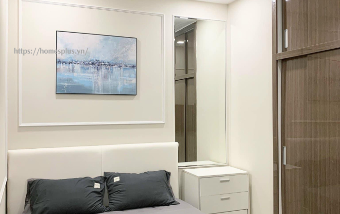Bán căn hộ 2 phòng ngủ có sổ full nt đẹp Vinhomes Golden River