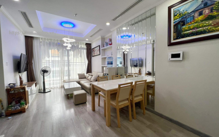 Bán căn hộ 2 phòng ngủ Vinhomes Central Park tòa Landmark 5 giá tốt có sổ hồng