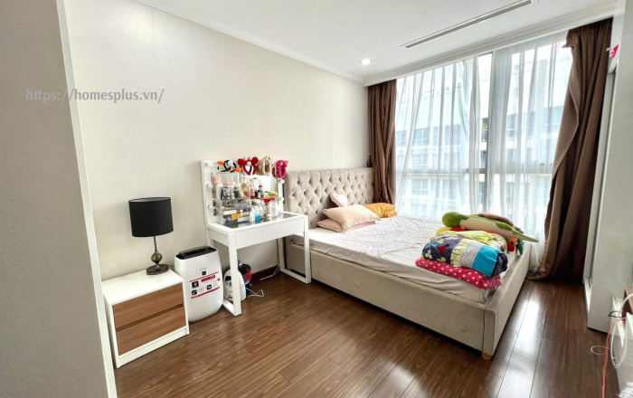 Bán căn hộ 2 phòng ngủ Vinhomes Central Park tòa Landmark 5 giá tốt có sổ hồng