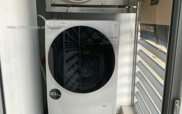 Bán căn hộ 2 phòng ngủ Vinhomes Central Park tòa Landmark 4 view Landmark 81